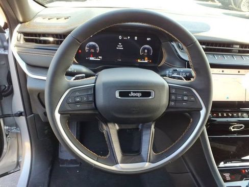 New 2026 Jeep Grand Cherokee Limited AWD/4WD image 5