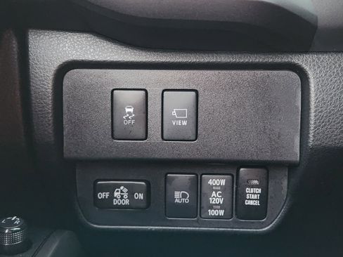 Used 2022 Toyota Tacoma TRD Sport image 30