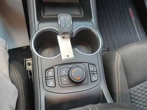 Used 2020 GMC Terrain SLE w/ Driver Convenience Package AWD/4WD image 21
