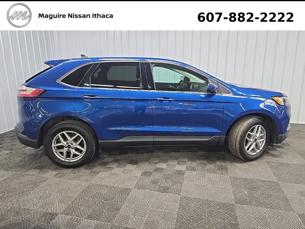 Used 2024 Ford Edge SEL w/ Convenience Package AWD/4WD image 3