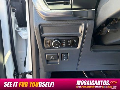 Used 2025 Ford F150 Lariat w/ Equipment Group 502A High AWD/4WD image 27