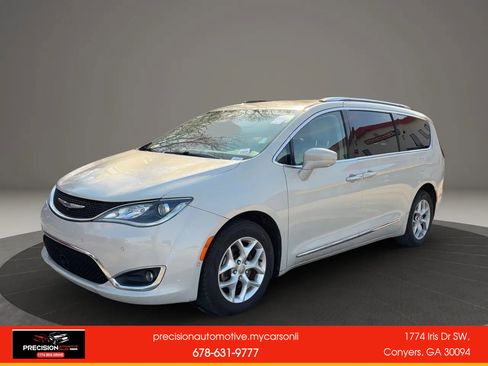 Used 2017 Chrysler Pacifica Touring-L Plus w/ Advanced Safetytec Group image 1