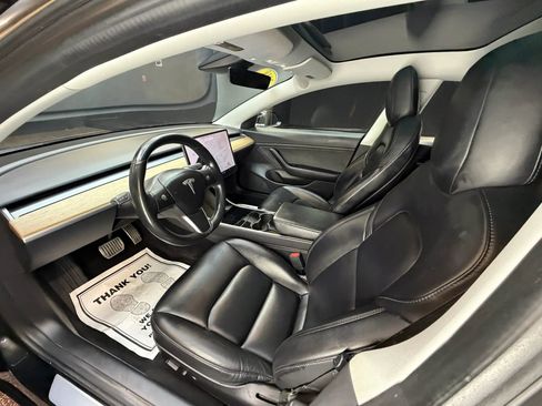 Used 2018 Tesla Model 3 Mid Range image 12