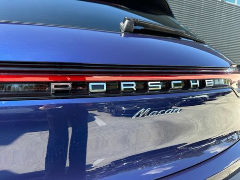 Used 2026 Porsche Macan AWD/4WD image 14