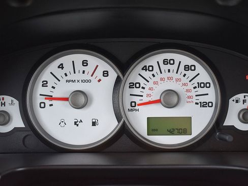 Used 2006 Ford Escape XLS FWD image 7