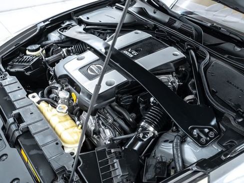 Used 2014 Nissan 370Z Touring w/ Sport Package image 30