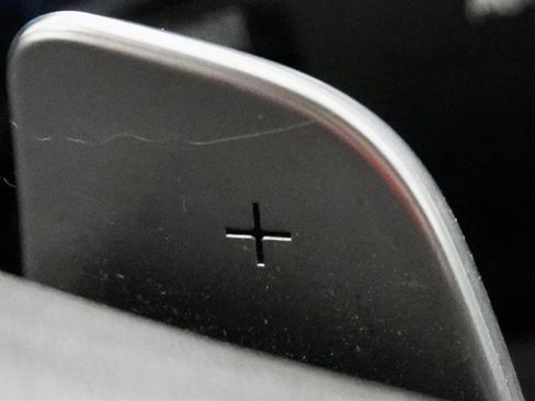 Used 2019 BMW 530e w/ Convenience Package image 31