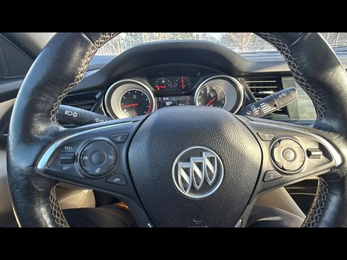 Used 2018 Buick Regal Essence w/ Driver Confidence Package #1 image 12