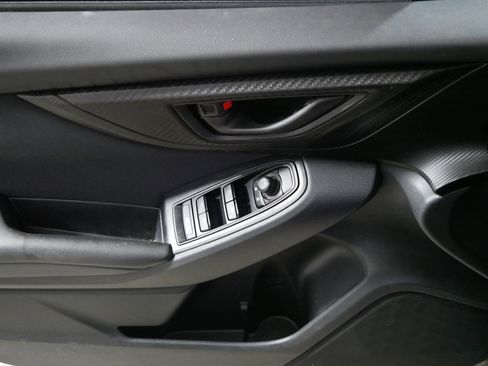 Used 2017 Subaru Impreza 2.0i image 19