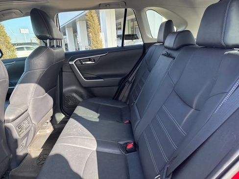 Used 2019 Toyota RAV4 Limited image 22