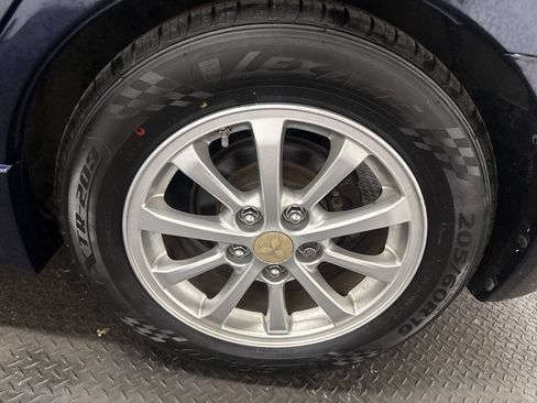 Used 2014 Mitsubishi Lancer ES FWD image 6