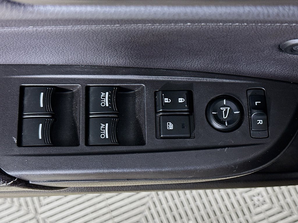 Used 2021 Acura ILX w/ Premium Package FWD image 20