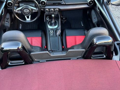 Used 2018 MAZDA MX-5 Miata Grand Touring image 11