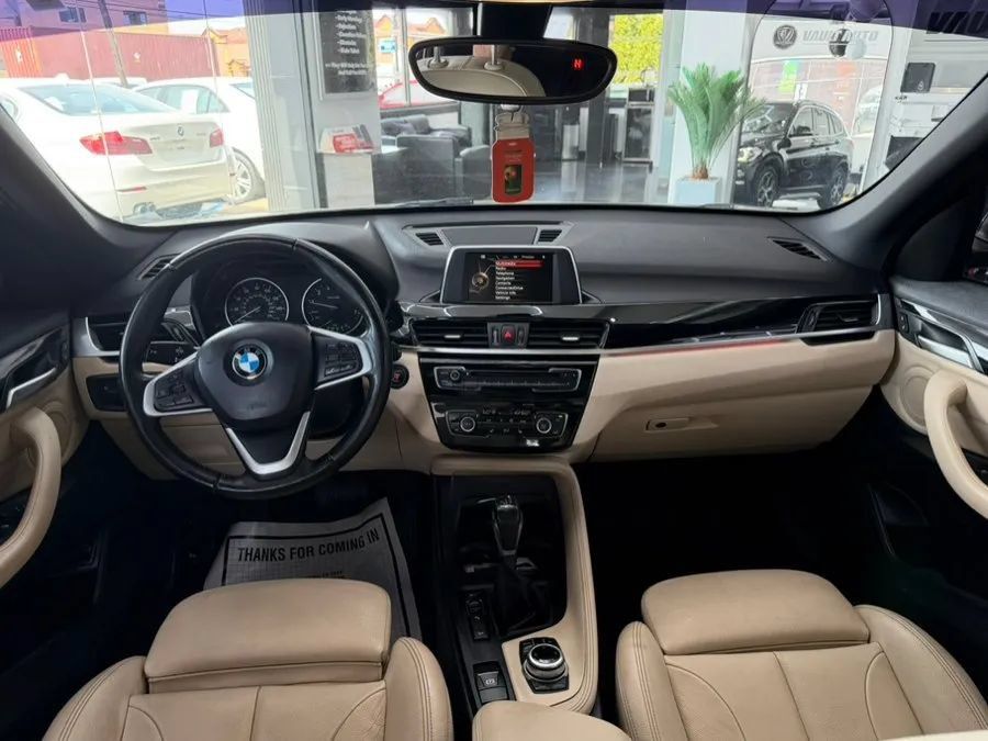 Used 2017 BMW X1 xDrive28i AWD/4WD image 8