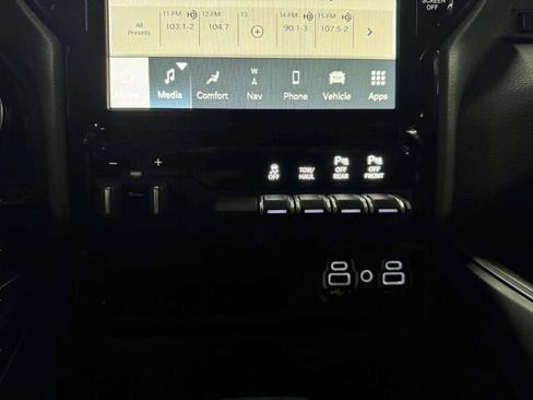 Used 2022 RAM 1500 Laramie RWD image 30