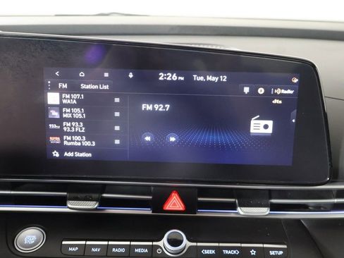 Used 2025 Hyundai Elantra Limited FWD image 44