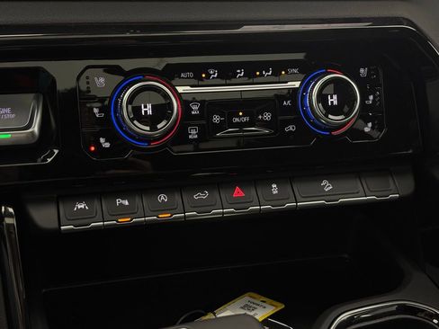 New 2025 GMC Sierra 1500 AT4 w/ AT4 Premium Package image 31