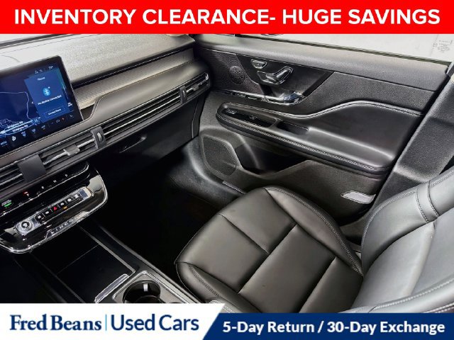 Used 2023 Lincoln Corsair AWD image 30