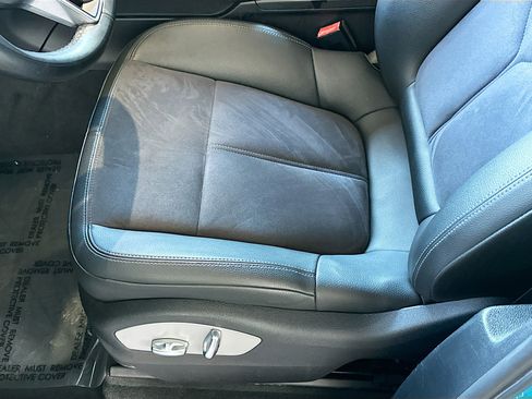 Used 2021 Porsche Macan S image 19