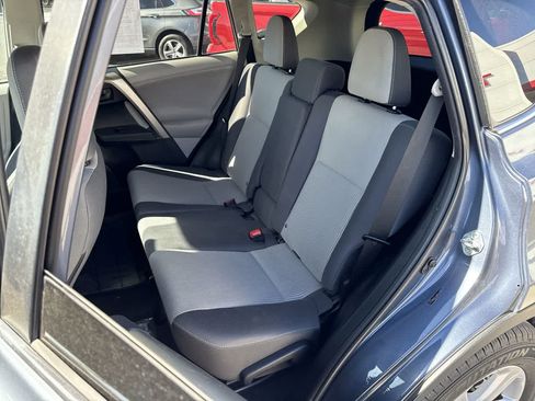 Used 2013 Toyota RAV4 XLE FWD image 12