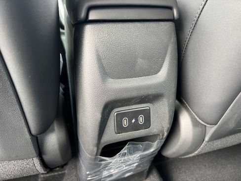 New 2025 Hyundai Venue Limited image 15