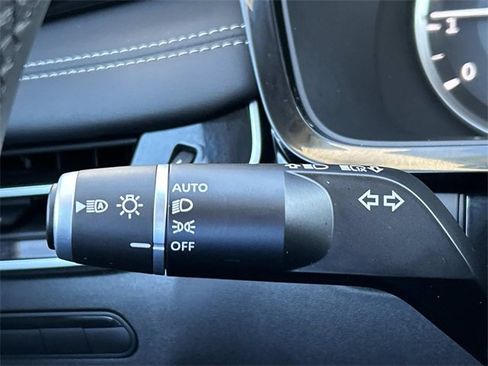 Used 2025 INFINITI QX60 Pure image 33