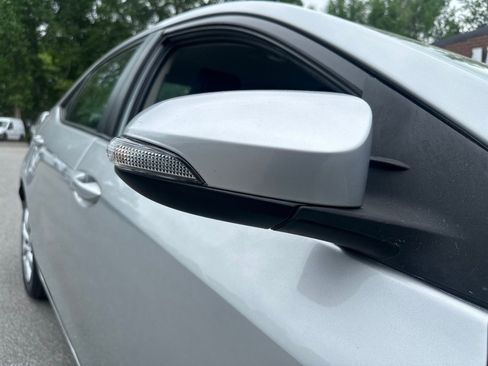 Used 2016 Toyota Corolla S image 29