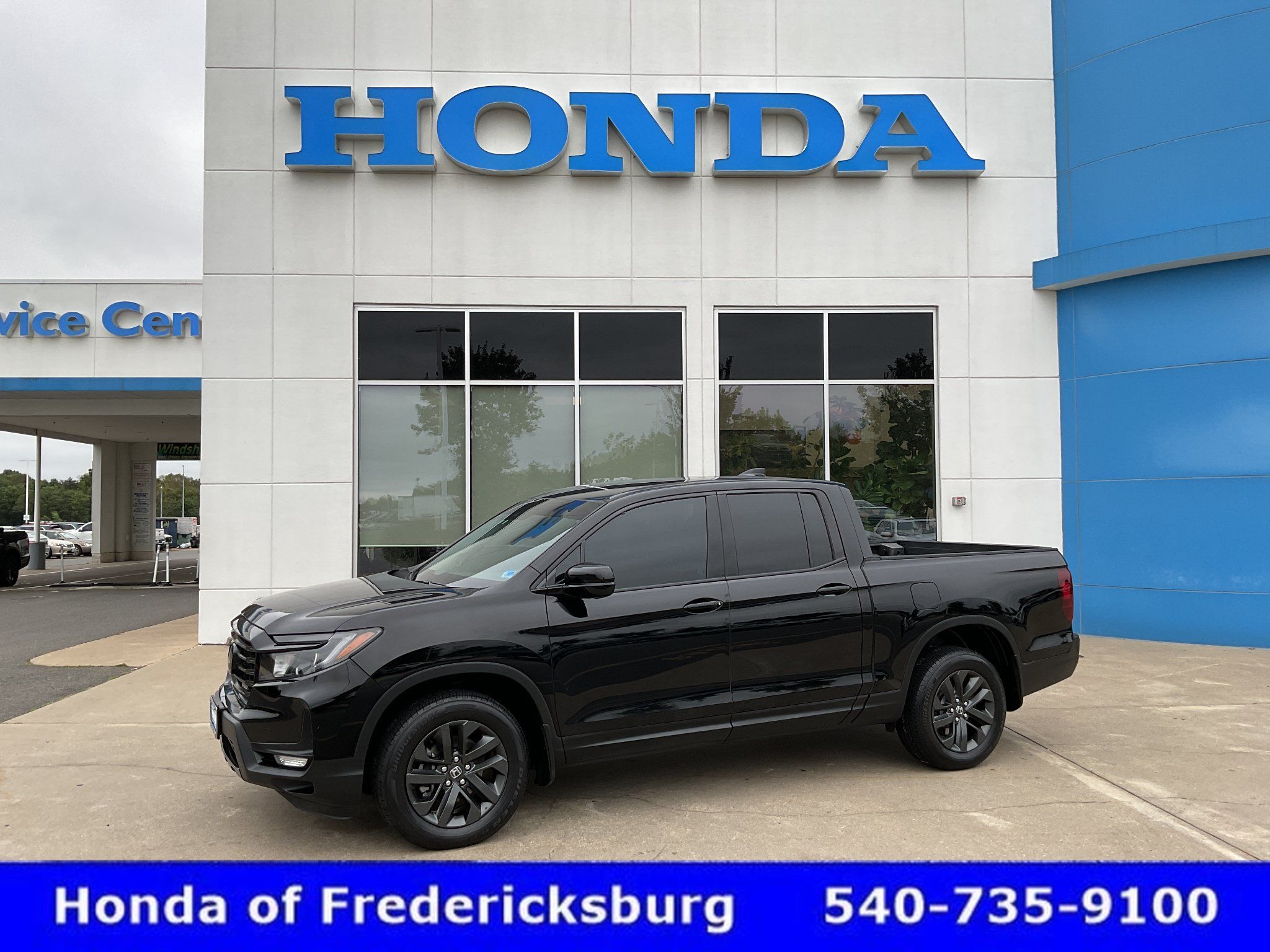 Certified 2023 Honda Ridgeline Sport image 1