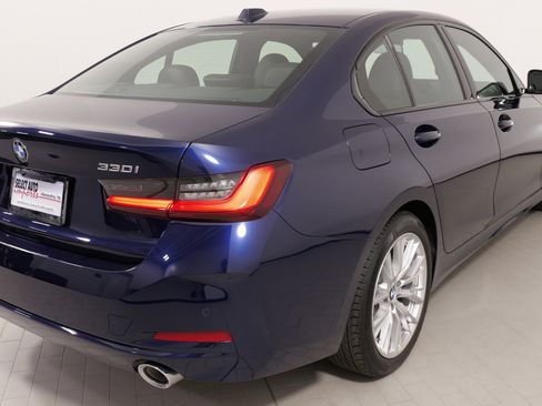 Used 2023 BMW 330i xDrive Sedan w/ Driving Assistance Package image 11