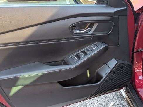 Used 2024 Honda Accord Sport image 11