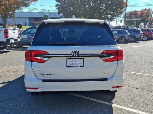 Used 2023 Honda Odyssey Elite image 8