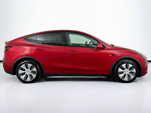 Used 2023 Tesla Model Y Long Range image 12