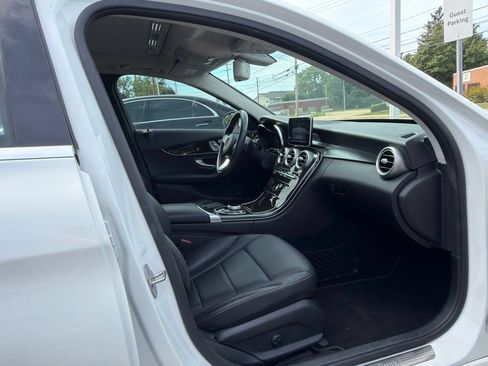 Used 2018 Mercedes-Benz C 300 4MATIC Sedan image 2