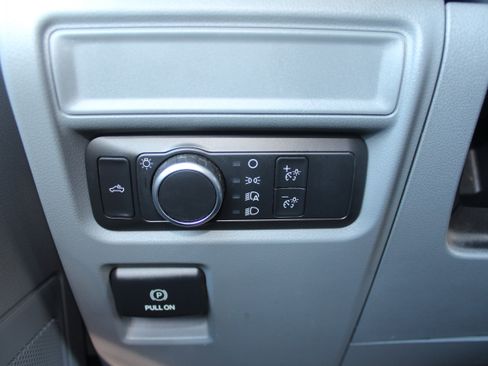 Used 2022 Ford F150 XL image 29