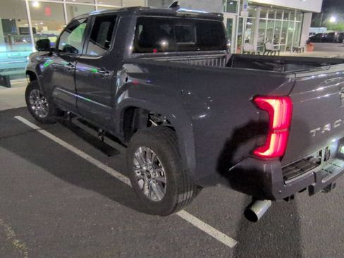 Used 2024 Toyota Tacoma Limited w/ Limited Package (LT) AWD/4WD image 6
