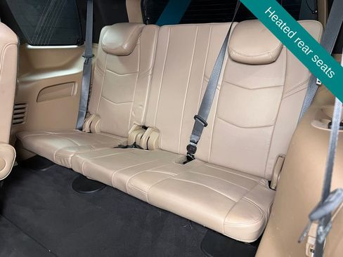 Used 2020 Cadillac Escalade Platinum AWD/4WD image 18
