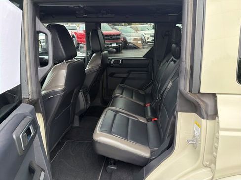 Used 2025 Ford Bronco Outer Banks AWD/4WD image 19