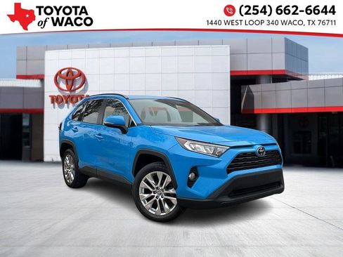 Used 2020 Toyota RAV4 XLE Premium image 1