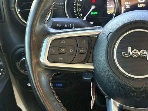 Used 2022 Jeep Wrangler Unlimited Sahara image 24