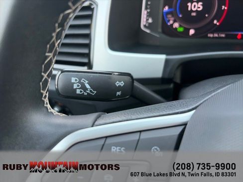 Used 2022 Volkswagen Atlas Cross Sport SE AWD/4WD image 15