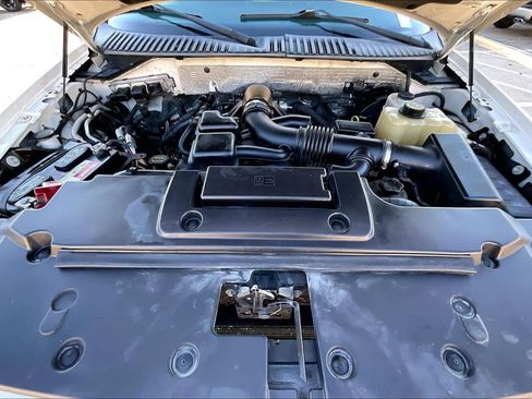 Used 2008 Ford Expedition Limited image 9