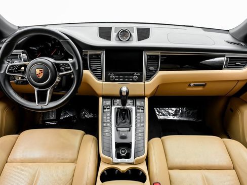 Used 2018 Porsche Macan image 13