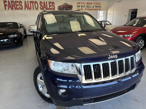 Used 2013 Jeep Grand Cherokee Limited w/ Luxury Group II image 5