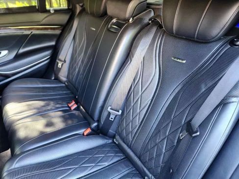 Used 2015 Mercedes-Benz S 63 AMG 4MATIC Sedan image 19