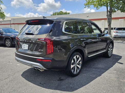 Used 2021 Kia Telluride S FWD image 4