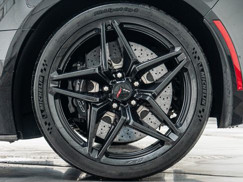 Used 2019 Chevrolet Corvette ZR1 w/ ZTK Track Performance Package RWD image 11