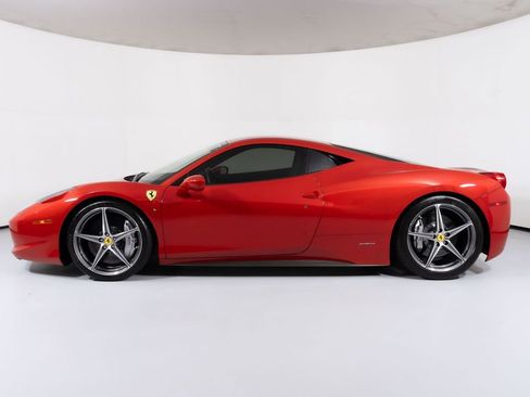 Used 2013 Ferrari 458 Italia Coupe image 3