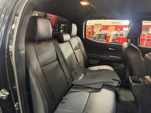 Certified 2019 Toyota Tacoma TRD Pro image 18