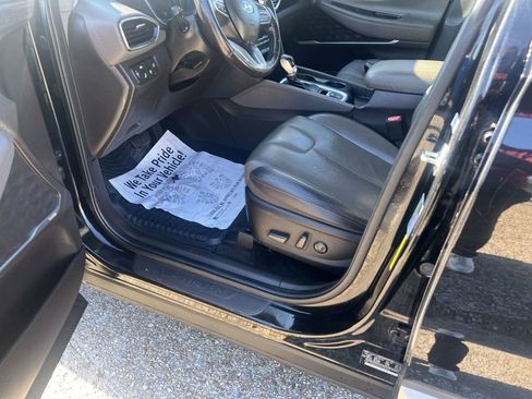 Used 2020 Hyundai Santa Fe SEL image 12