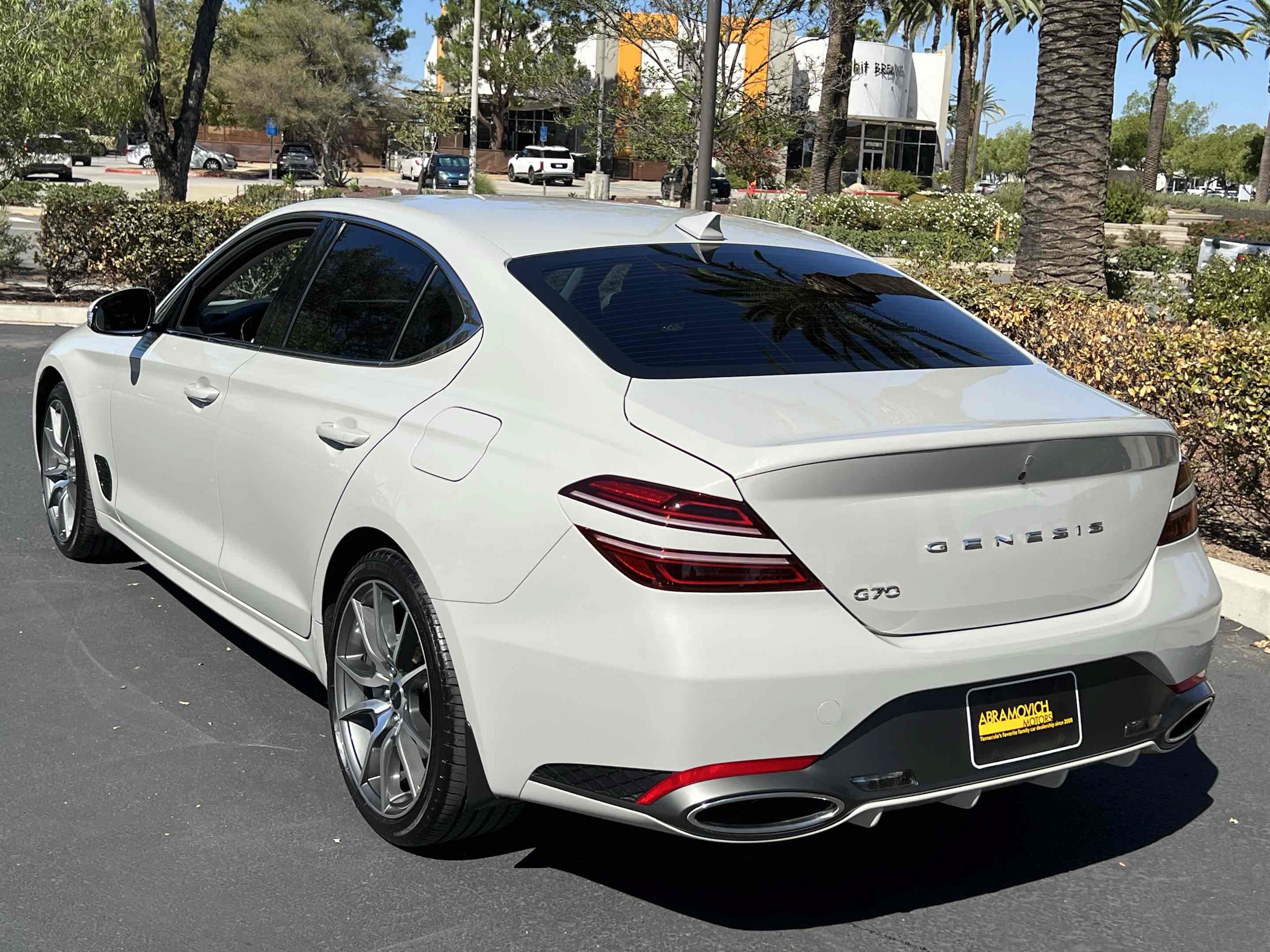Used 2025 Genesis G70 2.5T RWD image 2